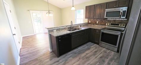 290 Stonewood Crossing Drive Boiling Springs SC 29316