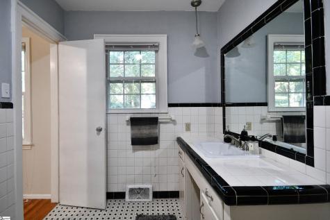 303 Tanglewood Drive Anderson SC 29621