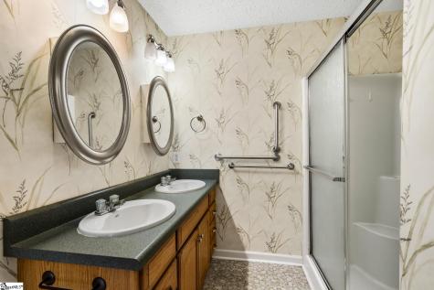 11 Cherry Cove Lane Taylors SC 29650
