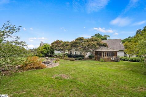 11 Cherry Cove Lane Taylors SC 29650