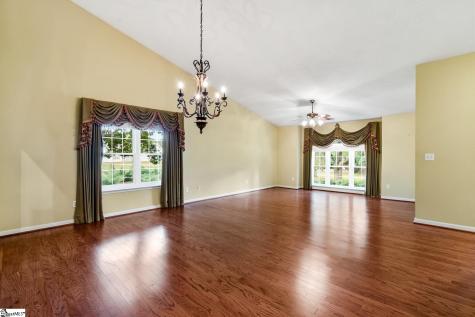 11 Cherry Cove Lane Taylors SC 29650