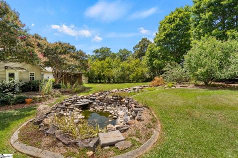 11 Cherry Cove Lane Taylors SC 29650