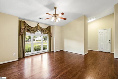 11 Cherry Cove Lane Taylors SC 29650