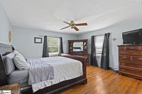 1615 Mccormick Highway Greenwood SC 29646