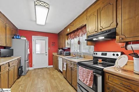 1615 Mccormick Highway Greenwood SC 29646