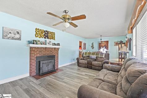 1615 Mccormick Highway Greenwood SC 29646