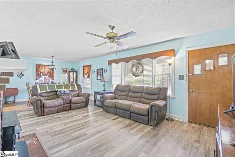 1615 Mccormick Highway Greenwood SC 29646