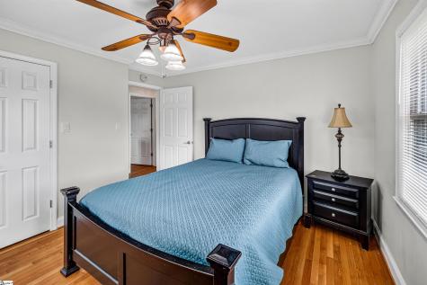 202 N Pine Lake Drive Spartanburg SC 29301