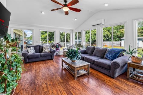 202 N Pine Lake Drive Spartanburg SC 29301