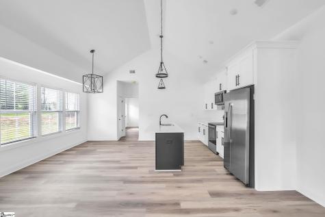 54 3rd Avenue Greenville SC 29611