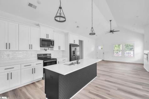 54 3rd Avenue Greenville SC 29611