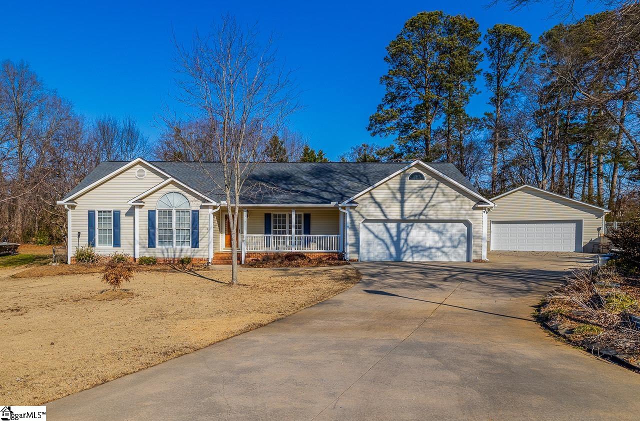 317 Carmichael Court Boiling Springs SC 29316