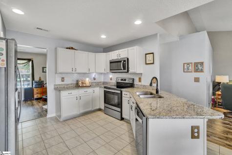 11 Granite Woods Way Greer SC 29650