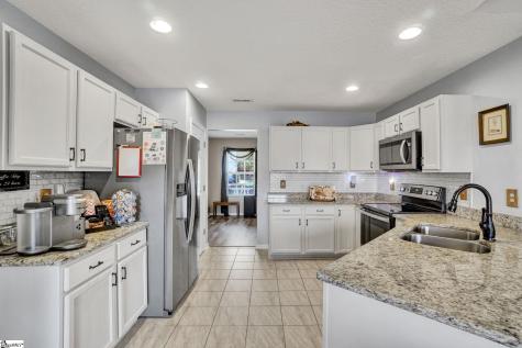 11 Granite Woods Way Greer SC 29650