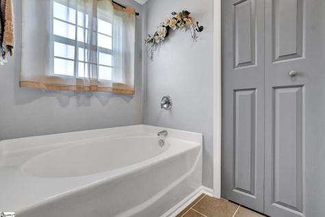 11 Granite Woods Way Greer SC 29650