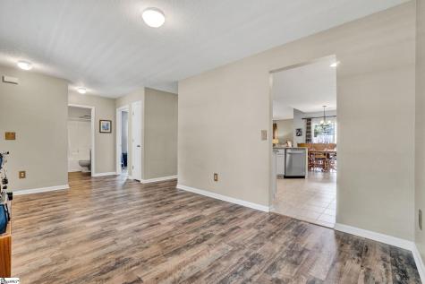 11 Granite Woods Way Greer SC 29650