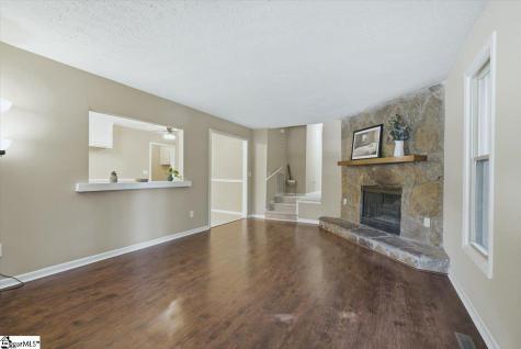 124 Nottingham Lane Easley SC 29640