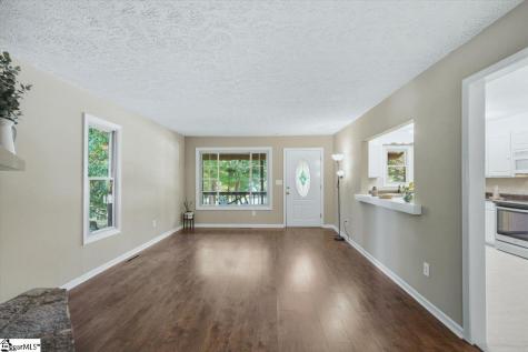 124 Nottingham Lane Easley SC 29640