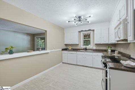124 Nottingham Lane Easley SC 29640