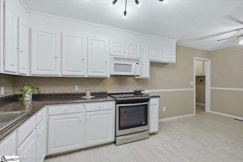 124 Nottingham Lane Easley SC 29640
