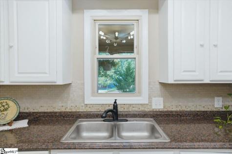 124 Nottingham Lane Easley SC 29640