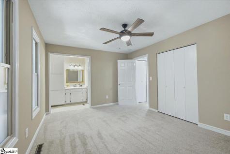 124 Nottingham Lane Easley SC 29640