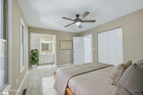 124 Nottingham Lane Easley SC 29640