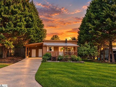 124 Nottingham Lane Easley SC 29640