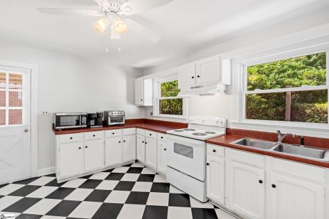 215 Alpine Way Greenville SC 29609
