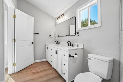 35 Henry Street Greenville SC 29605