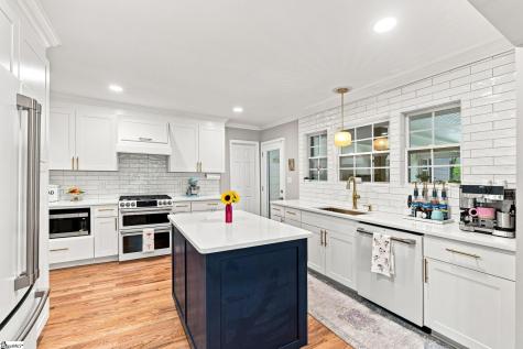 22 Wilmont Lane Greenville SC 29605