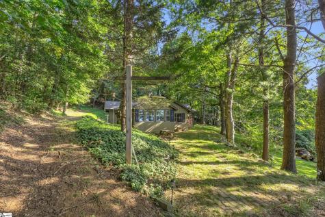 3605 Skyuka Mountain Road Columbus NC 28722