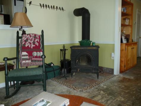 3605 Skyuka Mountain Road Columbus NC 28722