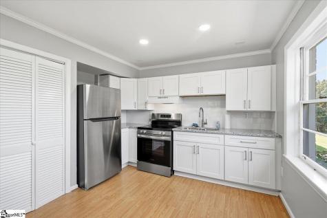 219 Fairview Drive Greenville SC 29609