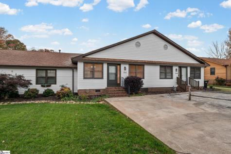 106 Sunningdale Court Easley SC 29642