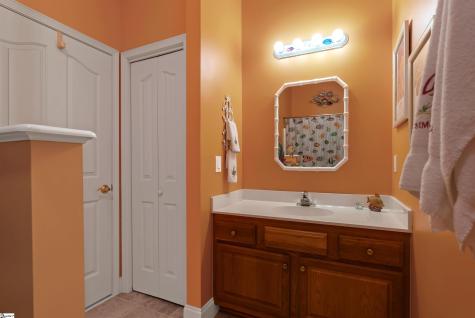 411 Woodridge Drive Seneca SC 29672