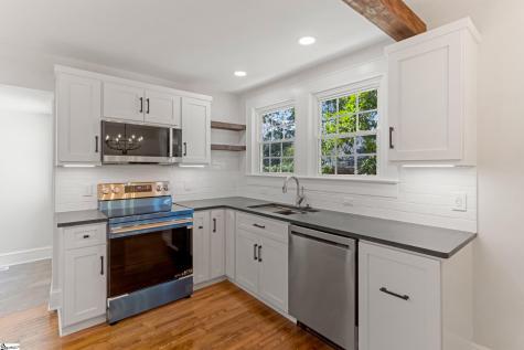 6 Beverly Avenue Greenville SC 29605