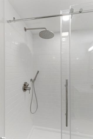 6 Beverly Avenue Greenville SC 29605