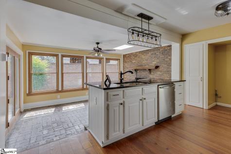 522 Cleveland Street Greenville SC 29601