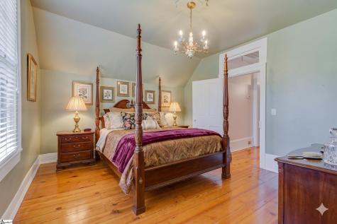 522 Cleveland Street Greenville SC 29601