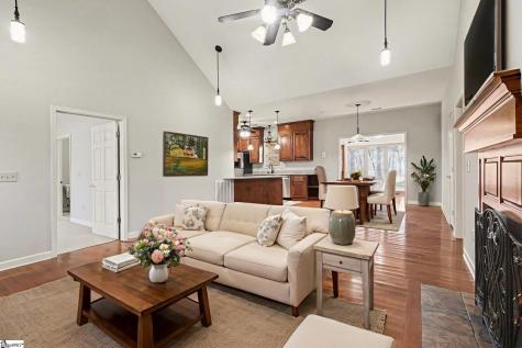 109 Oak Crest Circle Seneca SC 29672