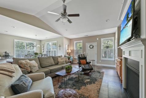 238 Inlet Pointe Drive Anderson SC 29625