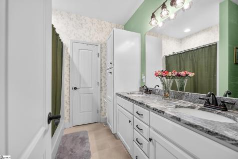 122 W Baker Street Pickens SC 29671