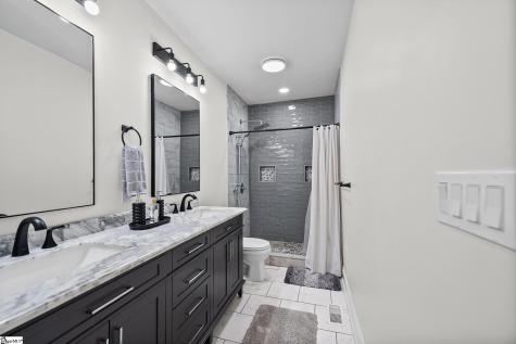 399 Old Farrs Bridge Road Greenville SC 29611