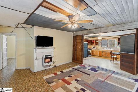 309 Flat Drive Buffalo SC 29321