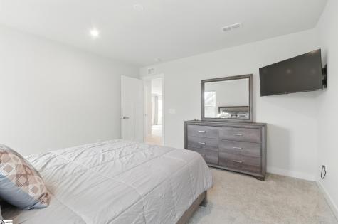 229 Hollythorpe Lane Fountain Inn SC 29644