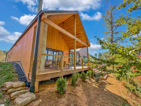 562 Club Drive Greenville SC 29611