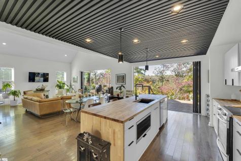 562 Club Drive Greenville SC 29611