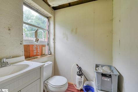 1504 E Rutherford Street Landrum SC 29356