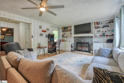 1504 E Rutherford Street Landrum SC 29356